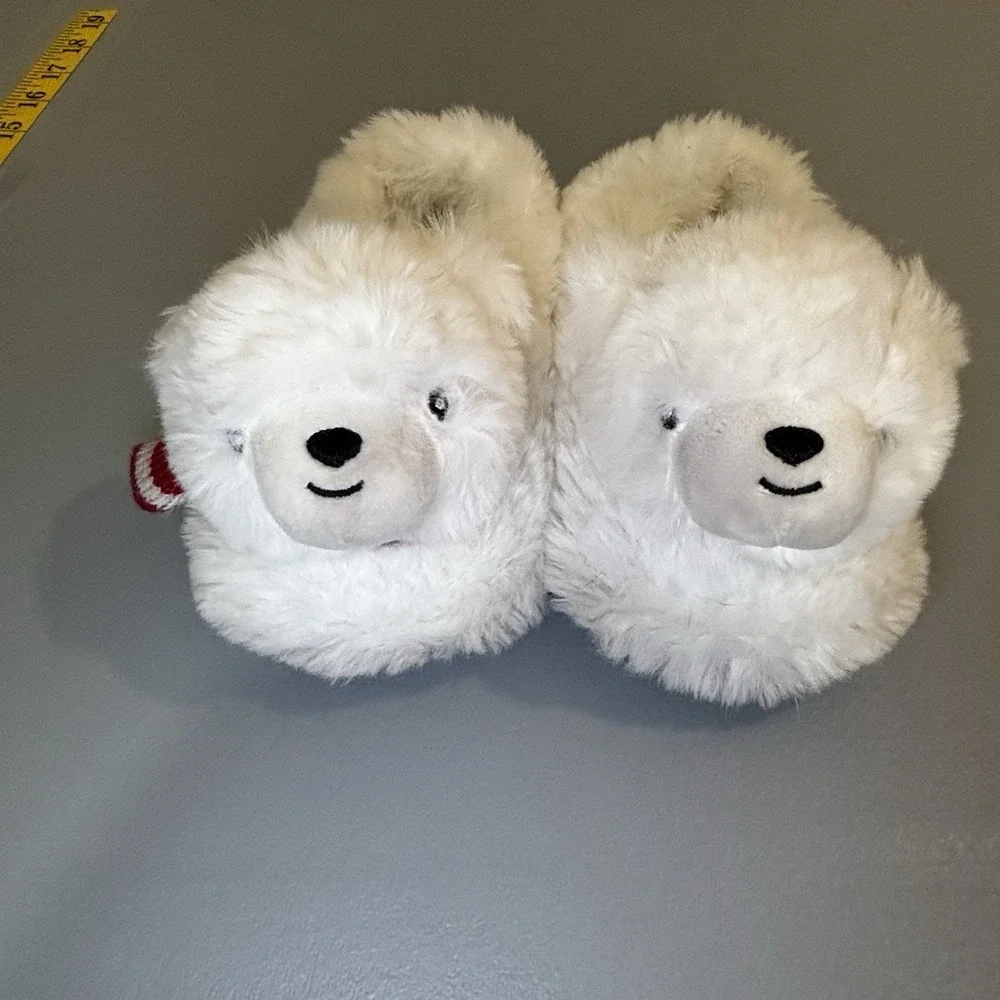 Girls White Polar Bear Wearing Scarves Slippers Fuzzy Soft Size 7/8 Winter Cute